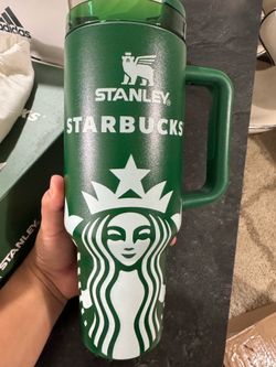 Starbucks Stanley Cup 💚