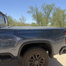 Retrax Pro MX Manual Retractable Tonneau Cover