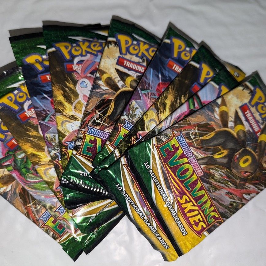 evolving skies booster box umbreon Pokemon Sword & Shield Evolving Skies Booster Pack