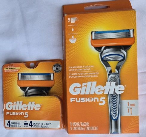 Gillette Fusion 5 Mens Razor 1 Handle and 5 Blade Refills