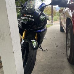 2021 Yamaha YZF-R3 ABS MONSTER EDITION