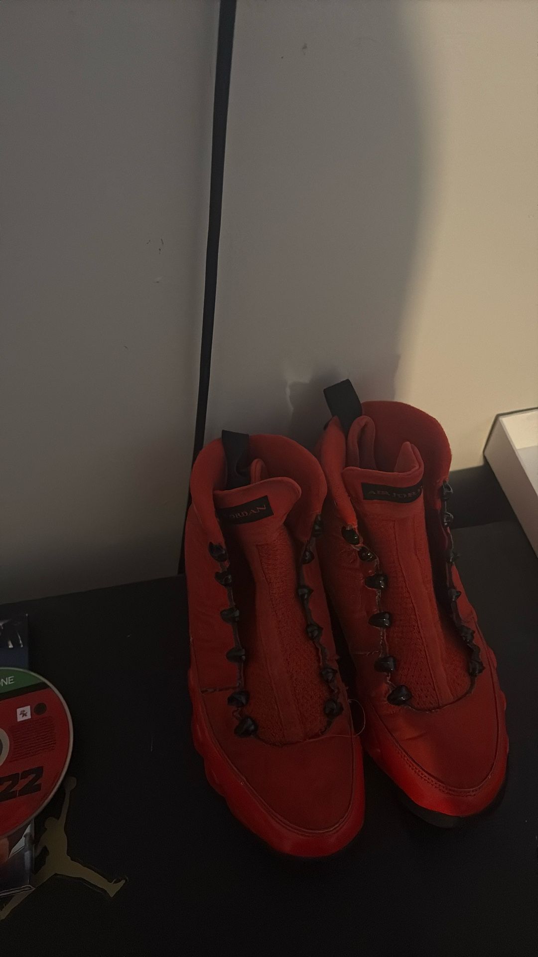 Jordan 9 Reds No Laces