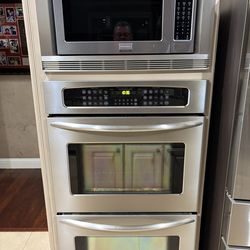 Frigidaire Double Wall Oven  - Professional Series Gallery