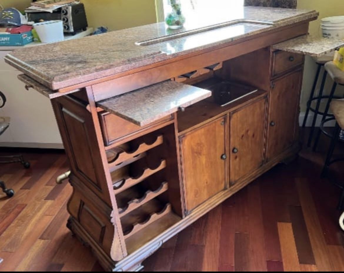 Beautiful Michael Amini "Tuscano" Bar