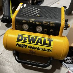Dewalt 4-gallon air compressor