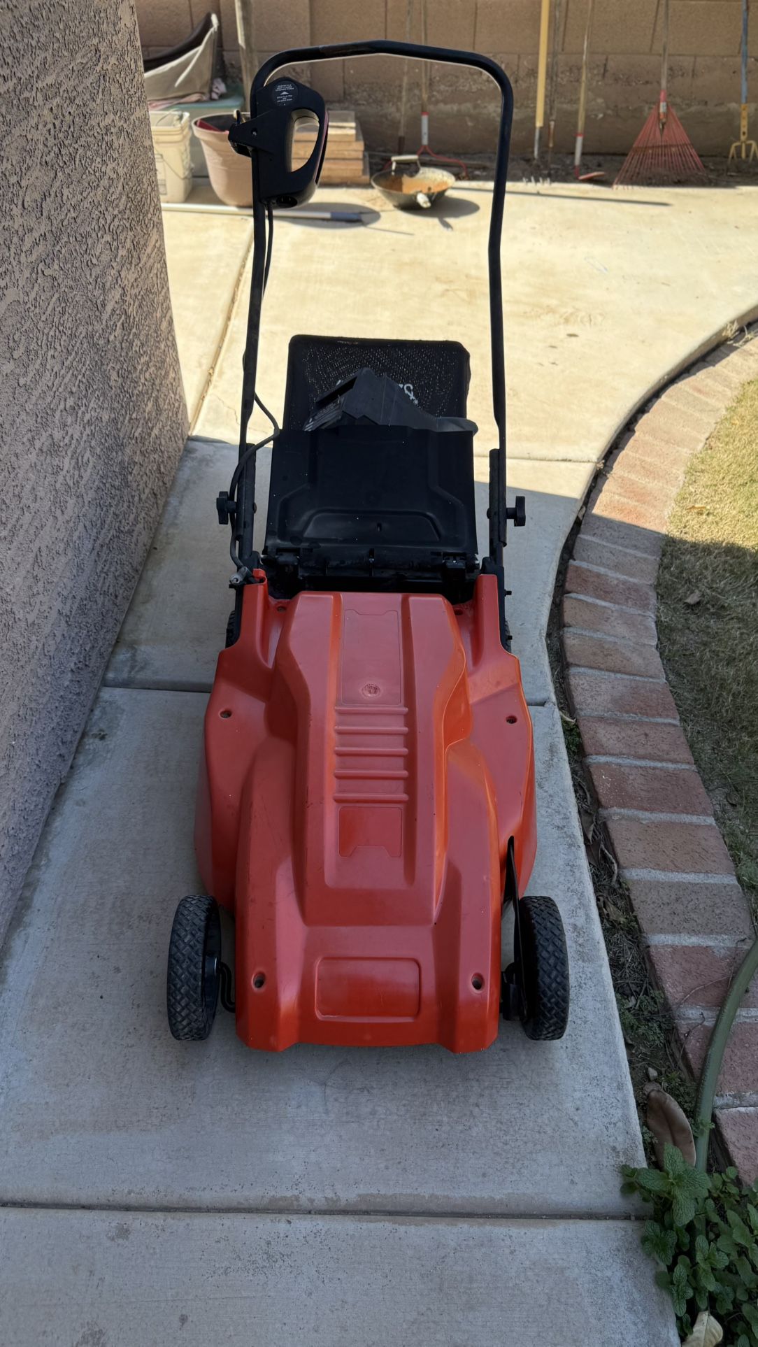 Electric Lawn Mower