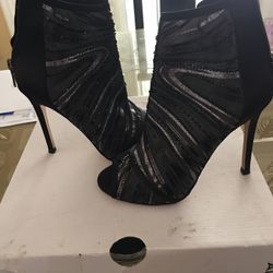 BLACK PEEP-TOE STILETTO ANKLE BOOT size 5