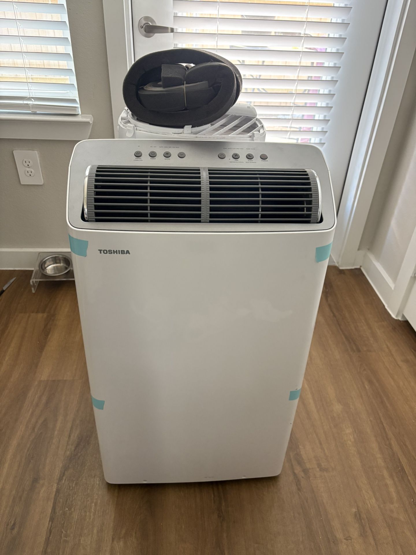 Toshiba Portable Air Conditioning Unit