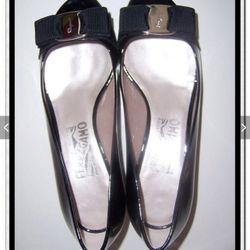 salvatore ferragamo open toes shoes Size 5.5 