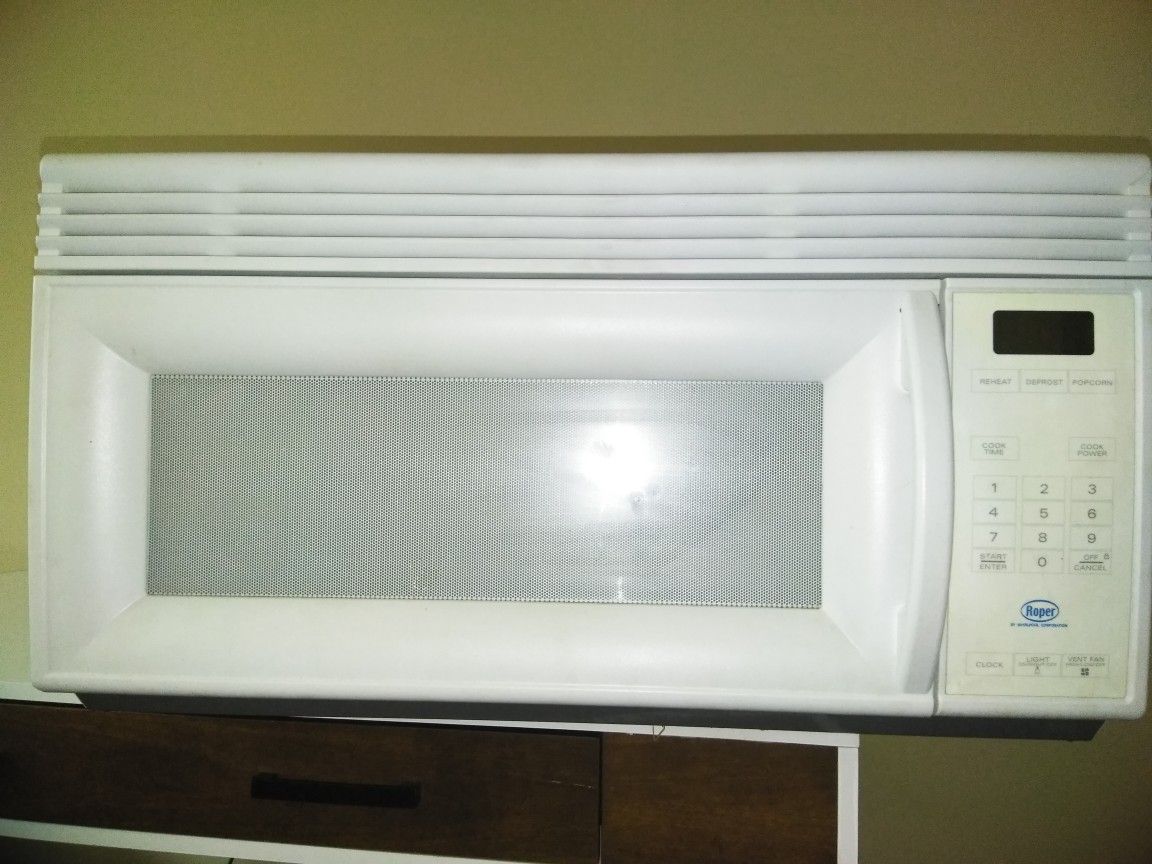 Roper by Whirlpool 950 Watt over-the-range microwave