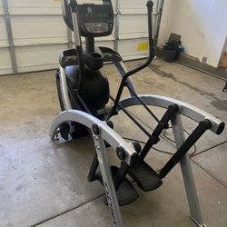 CYBEX 525AT ARC TRAINER