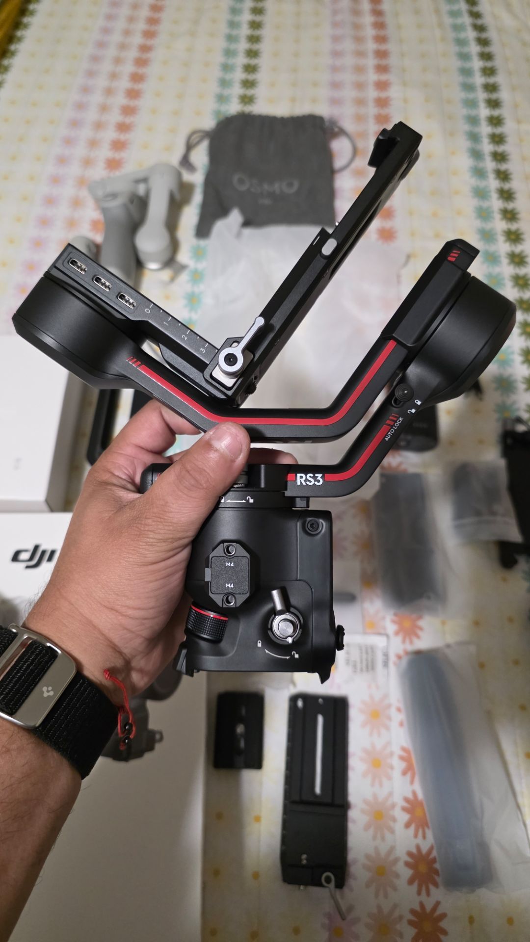 DJI Ronin RS 3 gimbal stabilizer