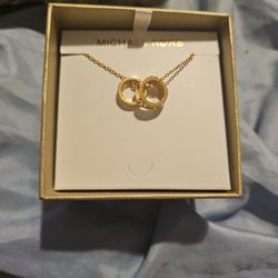 Gold Necklace With 2 Rings With Small Diamonds 