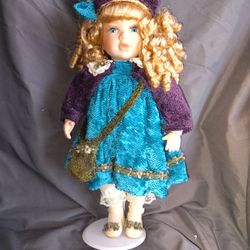 7 Seven Vintage Porcelain Dolls