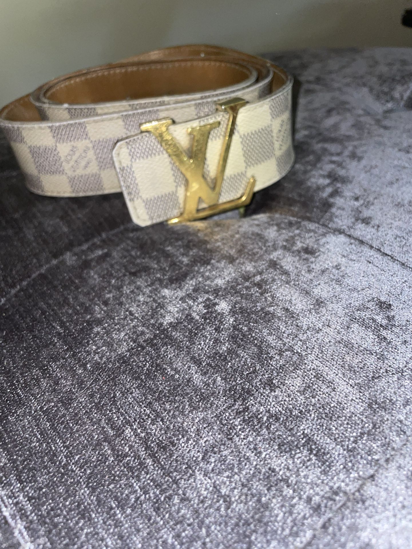 LV Belt for Sale in New York, NY - OfferUp