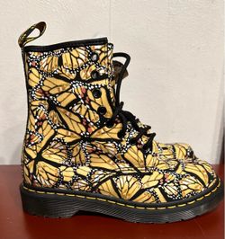 🦋 NEW Dr. Martens 1460 Butterfly Print Lace-Up Boots Size 6