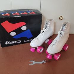 Chicago Rink Women's White Roller Skates  --  Size 9