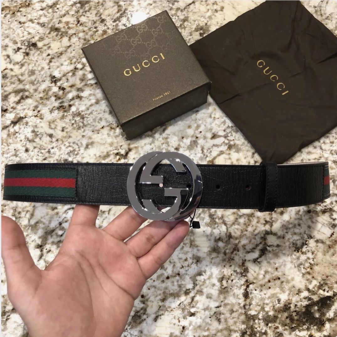 Gucci Men's Blue GG Supreme Belt With G Buckle DESCRIPTION: The belt is new  and intact. It is 3 cm wide and 95 cm long. I will send it with all the