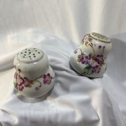 Old Salt And Pepper Shaker Asian Marking On The Bottom