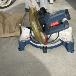 Ryobi Saw 