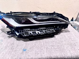 2021 to 2024 TOYOTA VENZA HEADLIGHT PROJECTOR RH