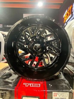 TIS DUALLY 22X8.5 8X210  BLACK . WHEELS + TIRES + PACKAGES 