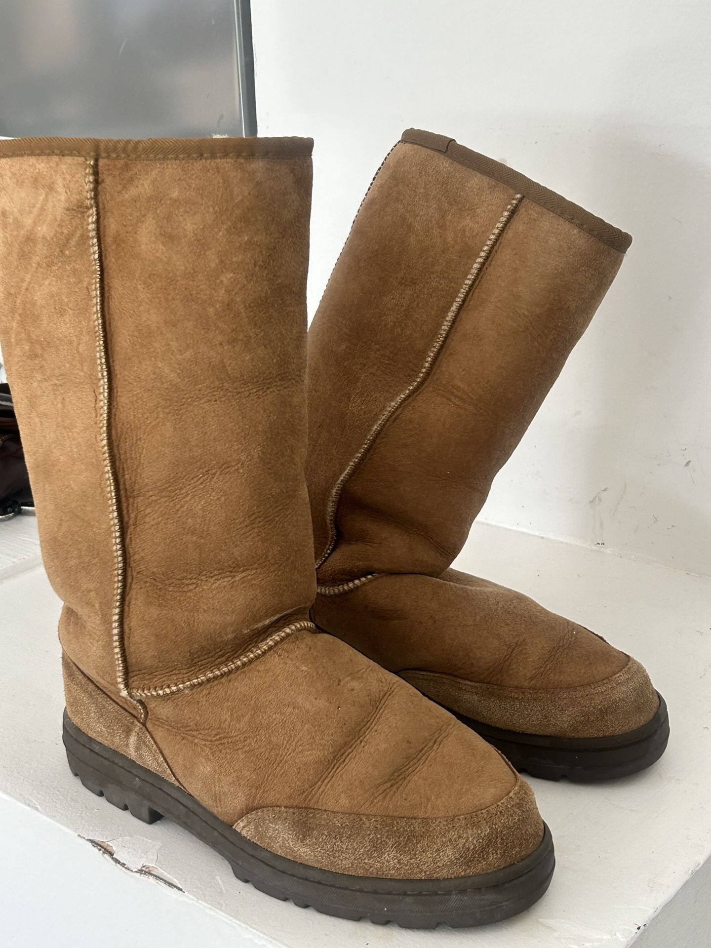 UGG suede lined boots, women size 9