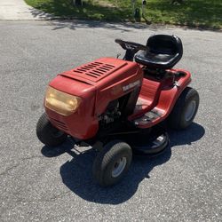 Riding Lawn Mower Runs Great Cuts Great 38”