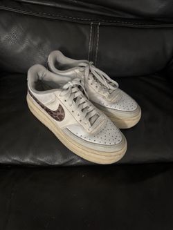 Nike Low-Top Sneakers White Leopard Swoosh