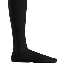 LOW PRICE MOVING- NEW CHRISTMAS GIFT YEEZY PODS SIZE 2