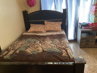 Bed Frame And Tv Stand For Sale Need Gone If Interested Hmu