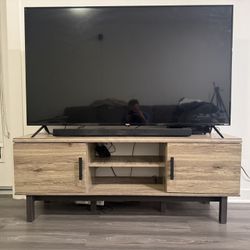 ROKU TV 65” Smart TV- PERFECT CONDITION