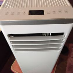 Portable AIR CONDITIONER
