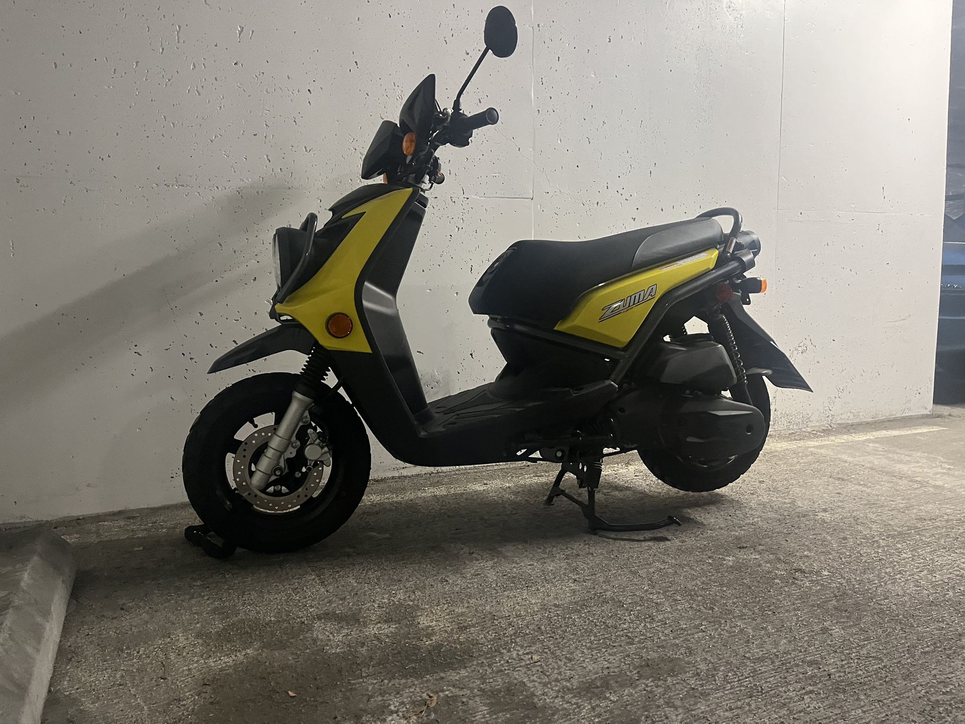 Yamaha Zuma 125 Only 500 Miles On It Like New