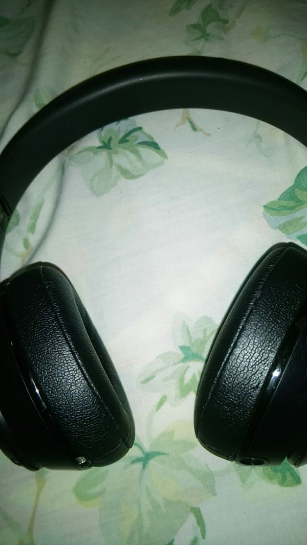 Beats Solo 3 for Sale in Nashville, TN - OfferUp