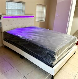 Vendo camas con luces LED