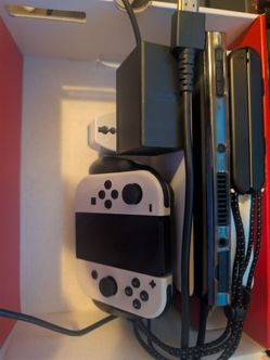 Nintendo Switch Oled, Dock, Nintendo Charger and HDMI, Joycons and grip