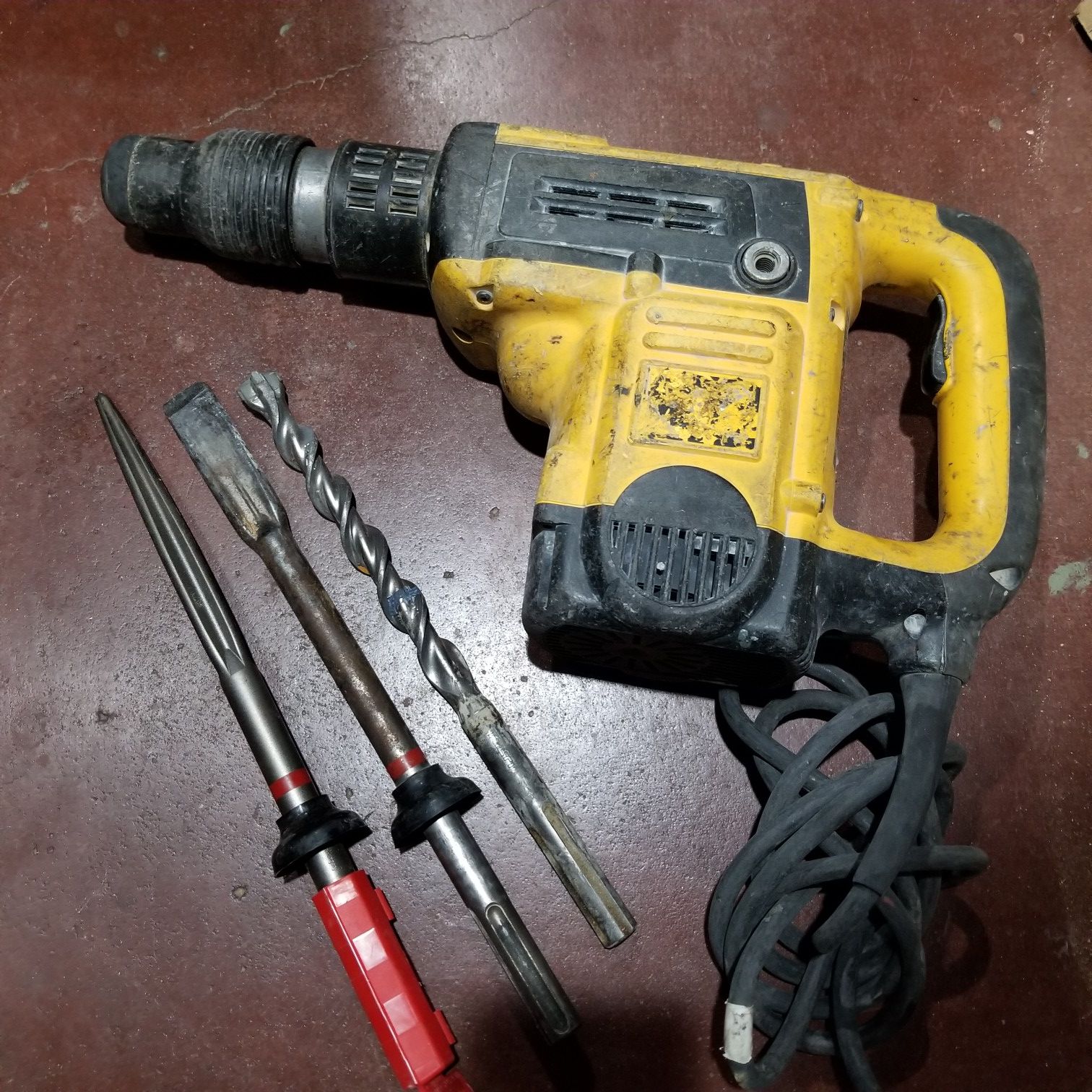 Dewalt roto rotary rotohammer hammer drill sds max for Sale in Renton