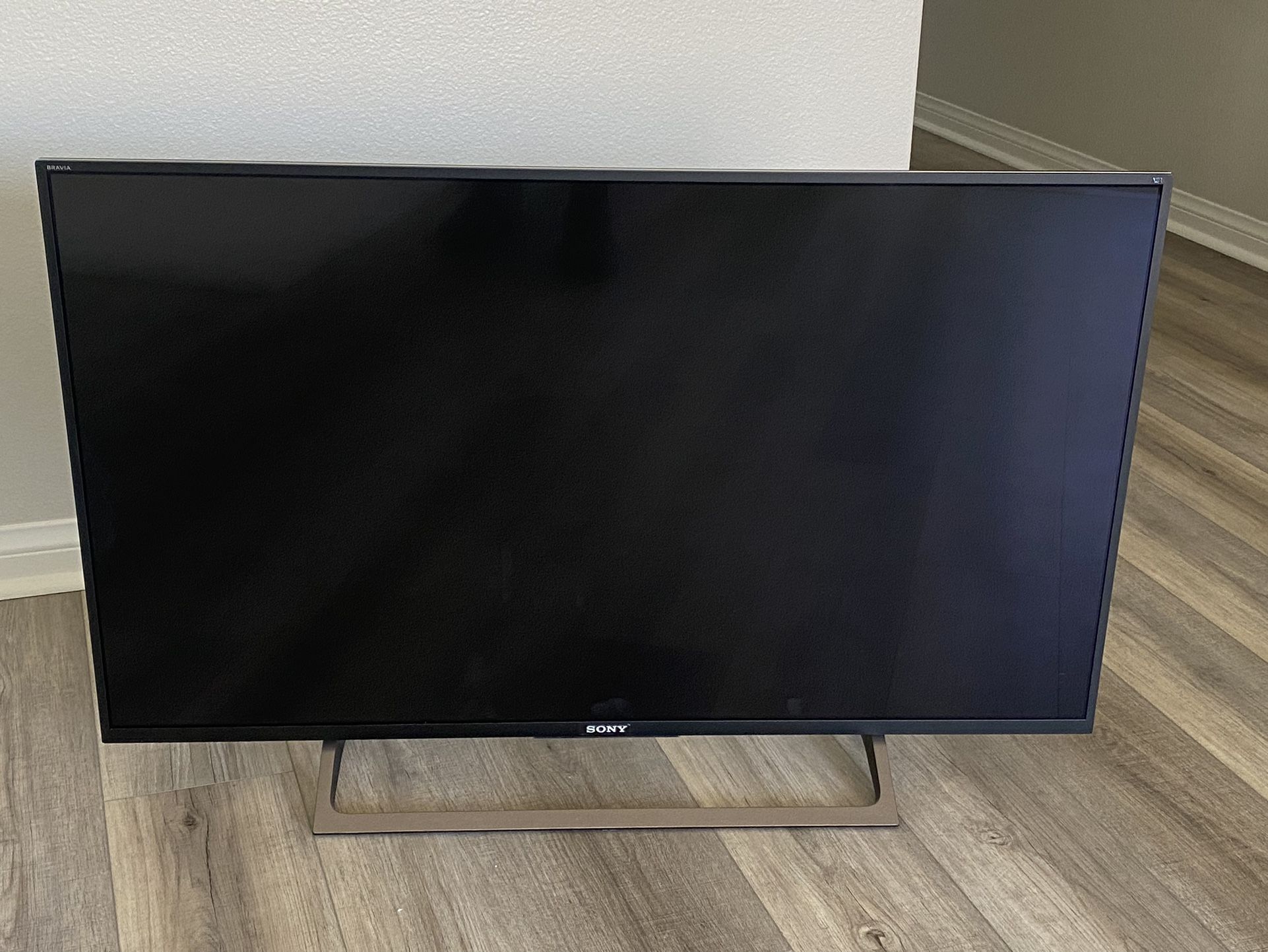 Sony 43" Class LED X800E Series 2160P Smart 4K UHD TV with HDR