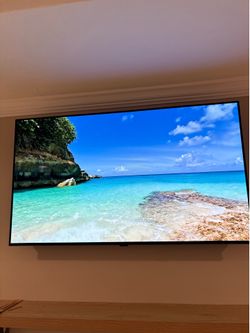 LG tv 42” by 24”