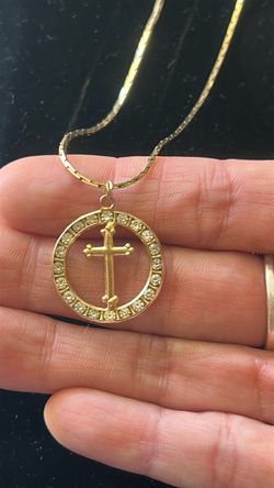 gold-toned necklace