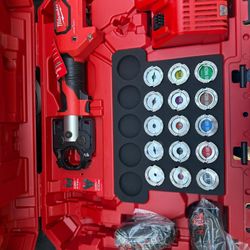 M18 M FORCE LOGIC ™ 600 MCM CRIMPER