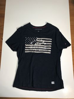 Tommy Hilfiger Graphic tee Shirt Men’s Small