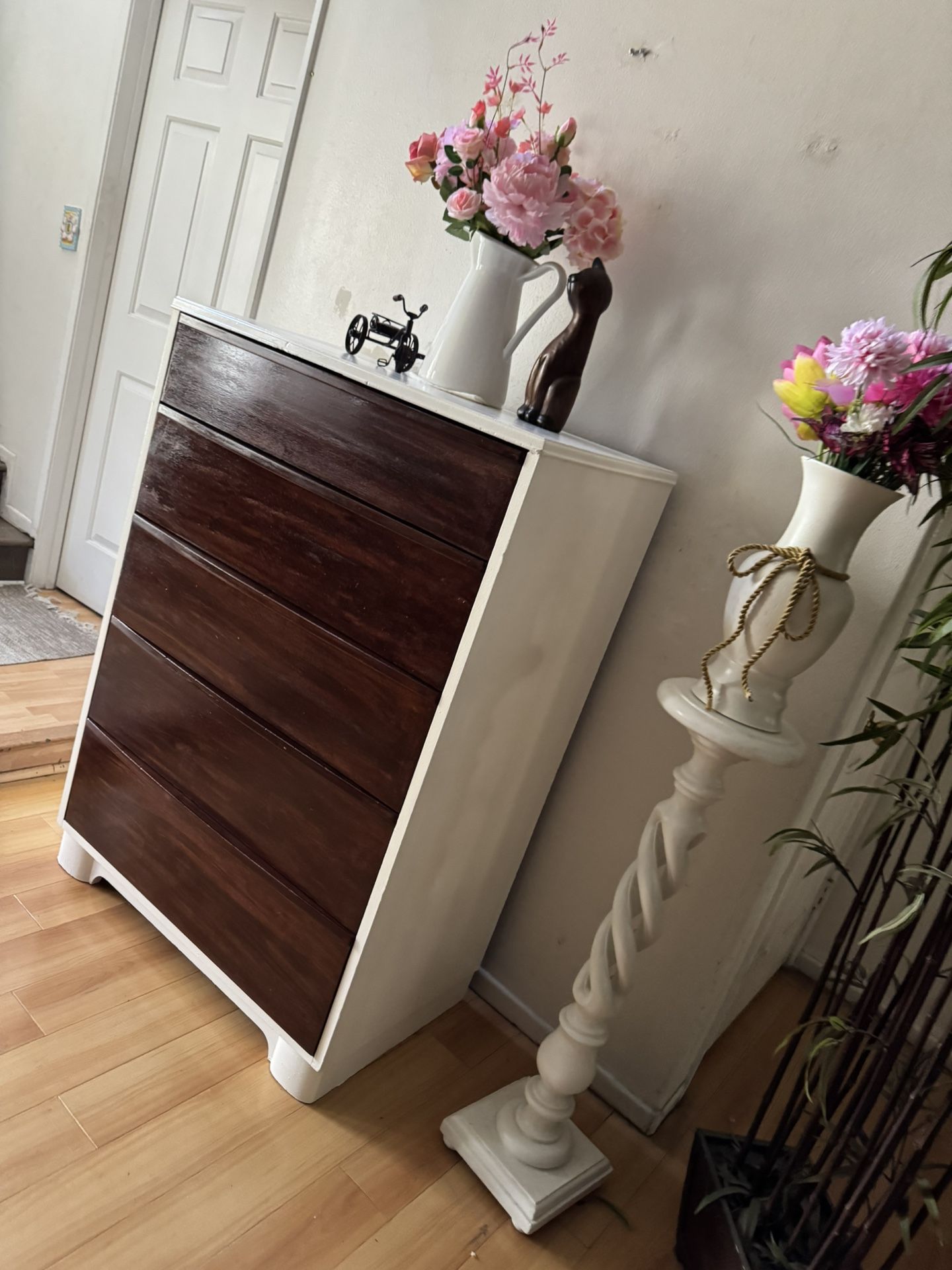 (Mid Century )Tall Boy Dresser