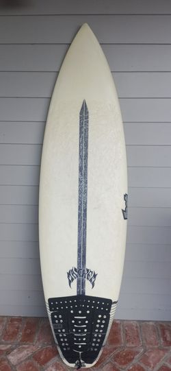 Lost surfboard