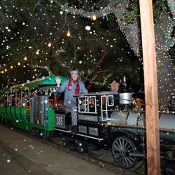 Irvine Park Railroad Christmas Train 3 Tickets SUN 12/21