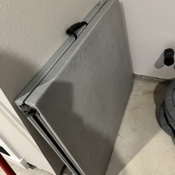 6’ Folding Table 