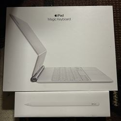 iPad Magic Keyboard/ Apple Pencil 