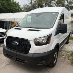 2020 Ford Transit Medium Roof 