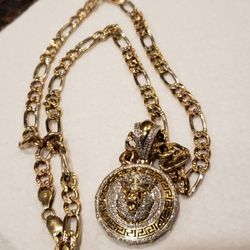 10k Gold Chain And Diamond Pendant 